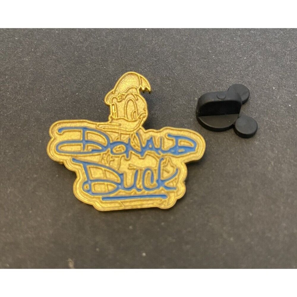Disney collectable trading pin Donald Duck 2004 gold and blue